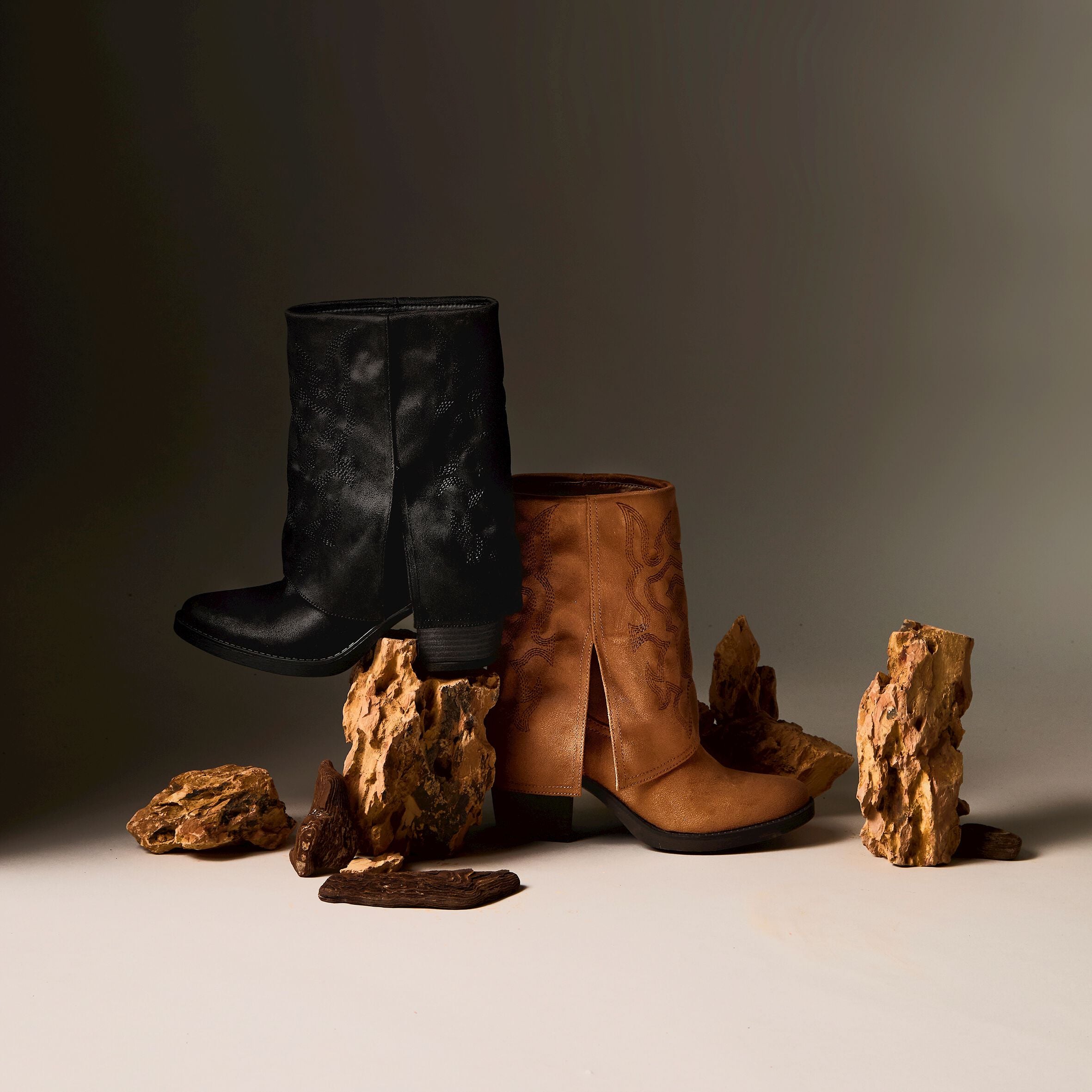 Boots and Ankle boots for Women - Official Store Mtng